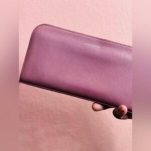 Authentic Saint Laurent Zippy Wallet